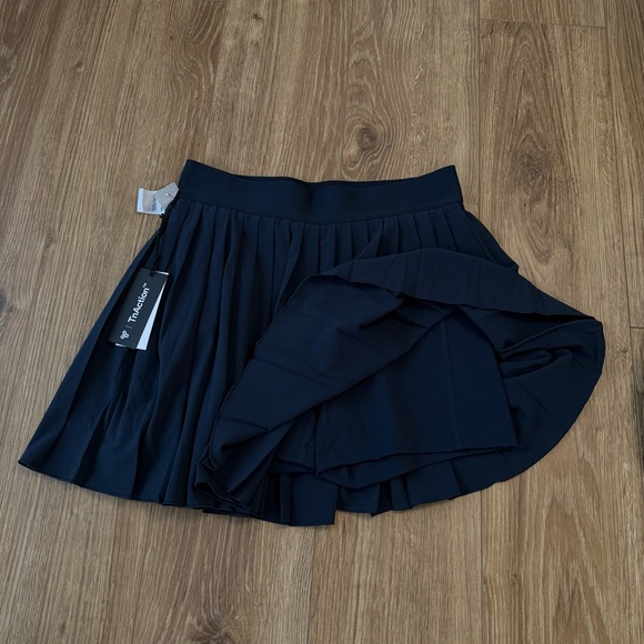 Aritzia TNA Navy Blue Tennis Skort - Picture 2 of 5
